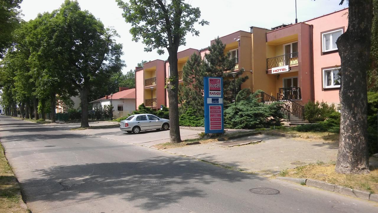 Hotel Kakadu Konin  Buitenkant foto
